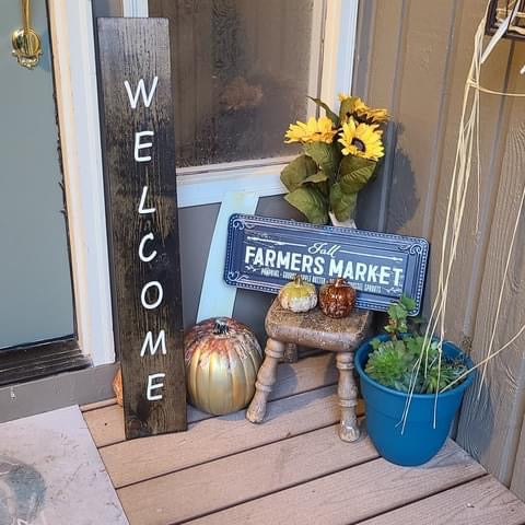 Welcome sign